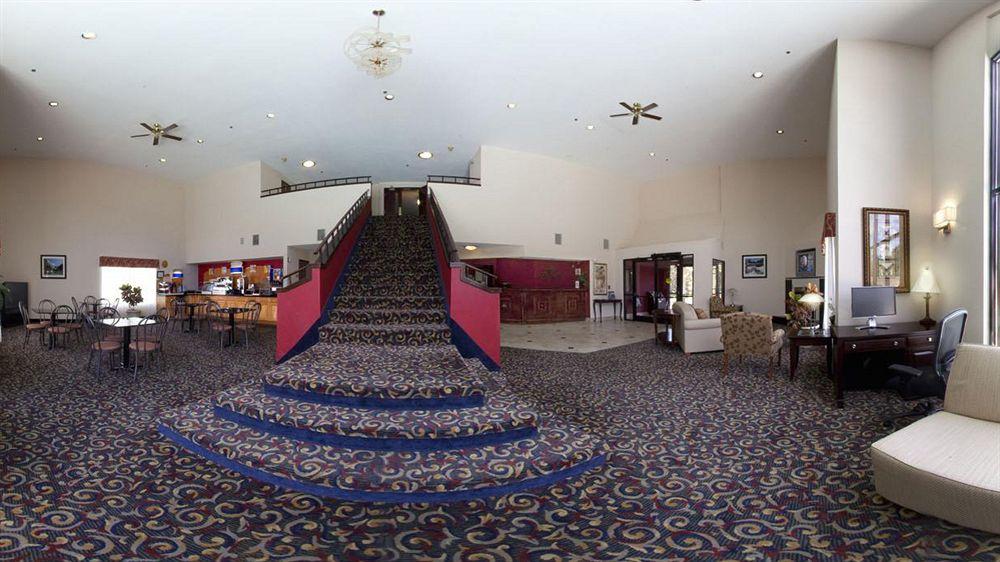 Western Butner Hotel 3*