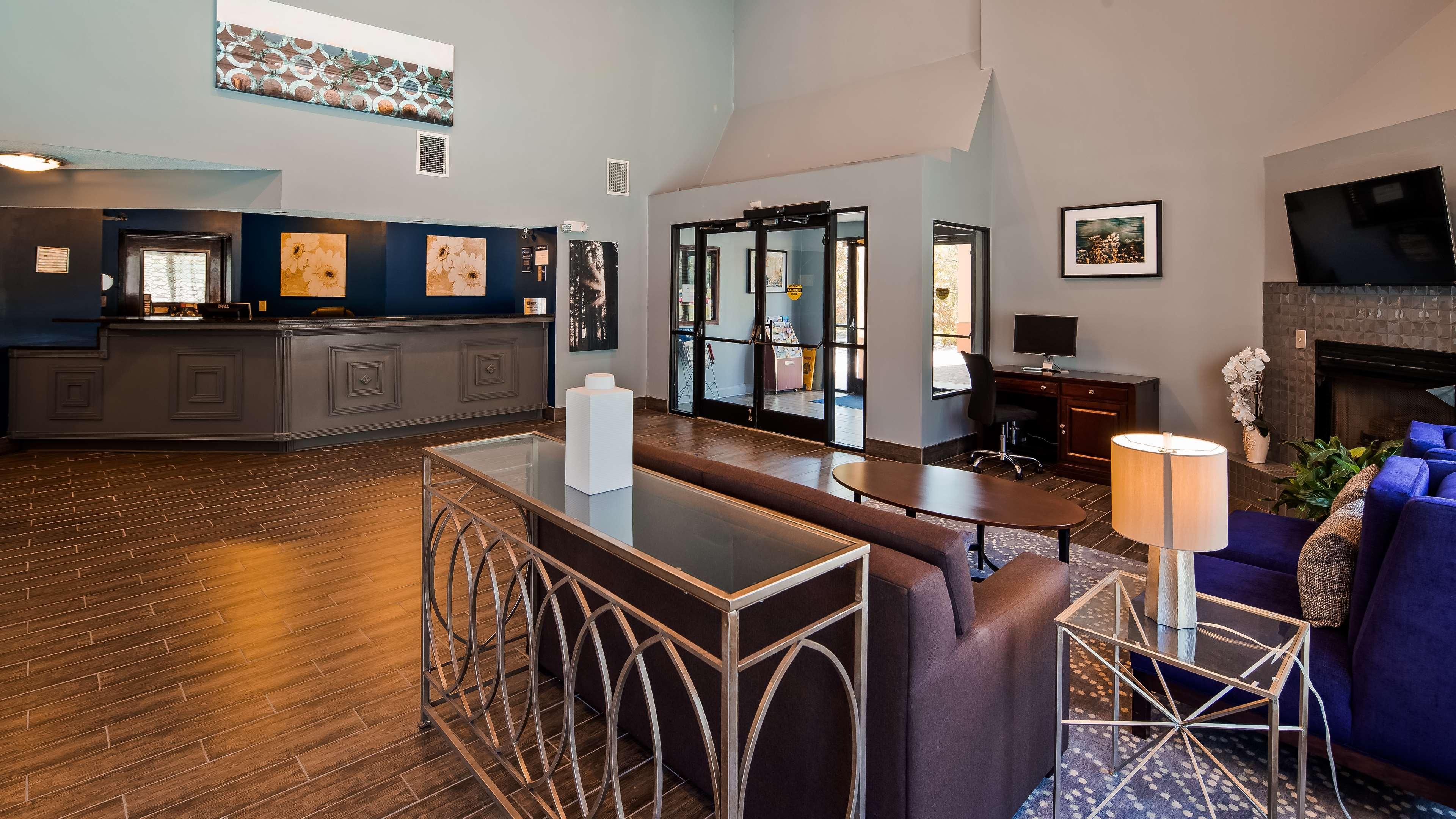 Western Butner Hotel 3*