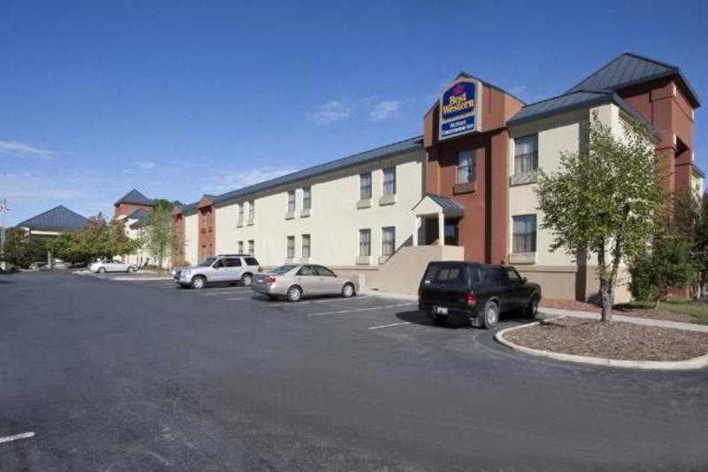 Western Butner Hotel 3*
