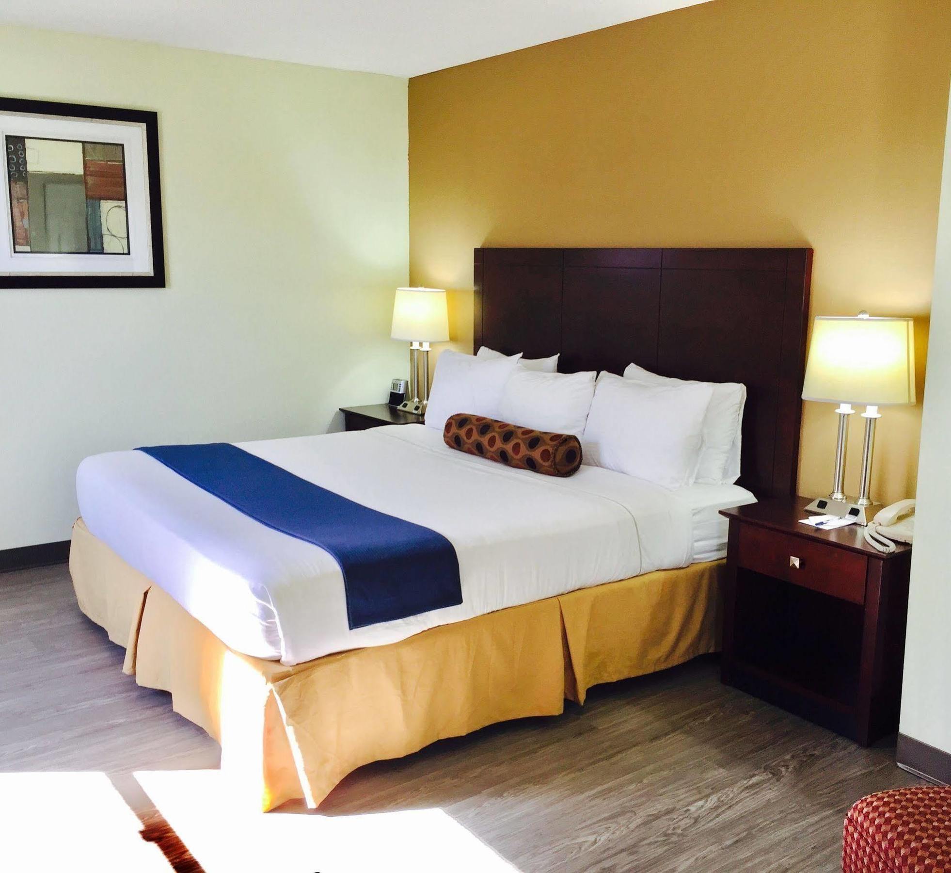 Hotel Western Butner 3*